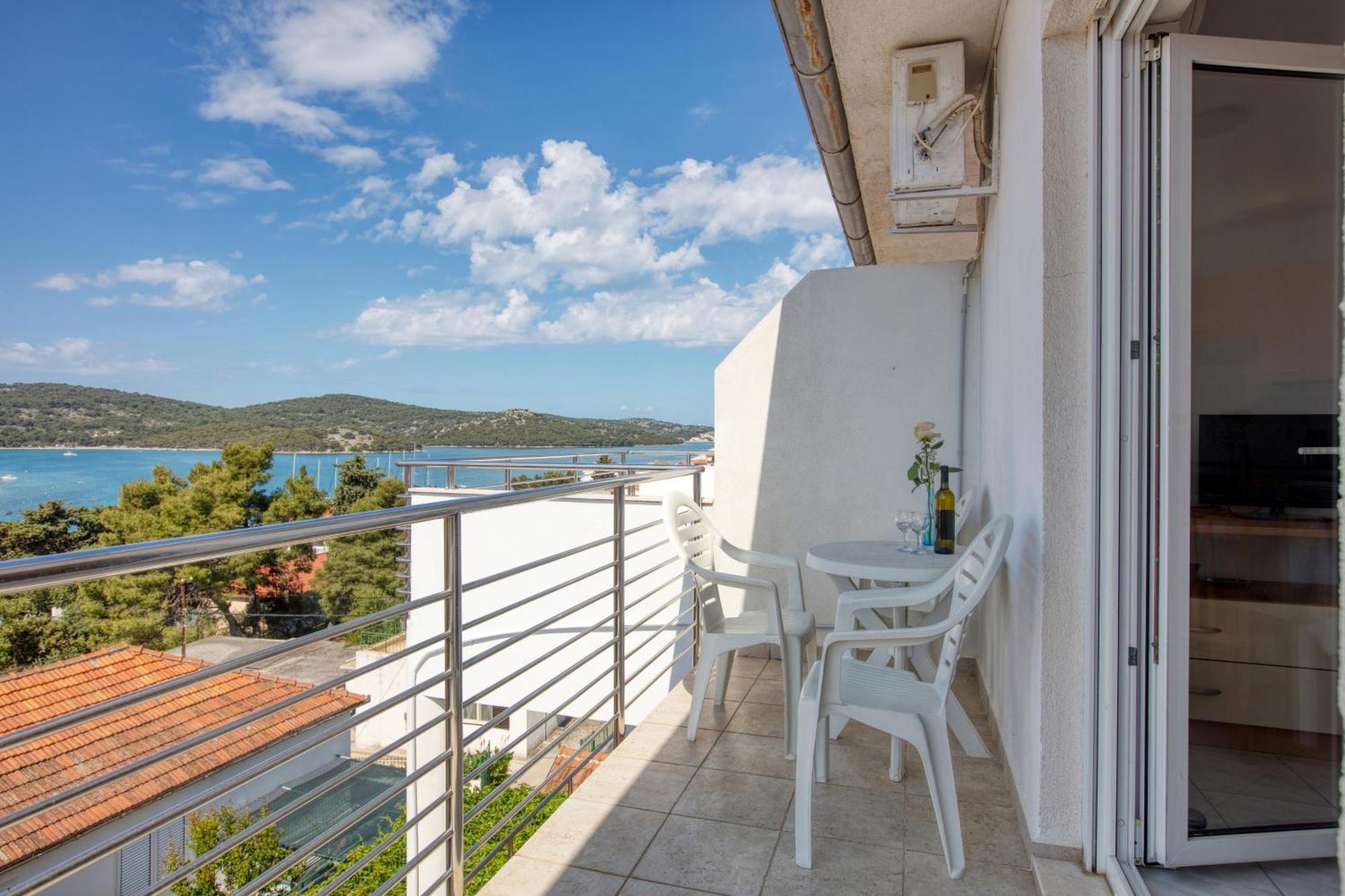 Apartment Tisno 4295D מראה חיצוני תמונה